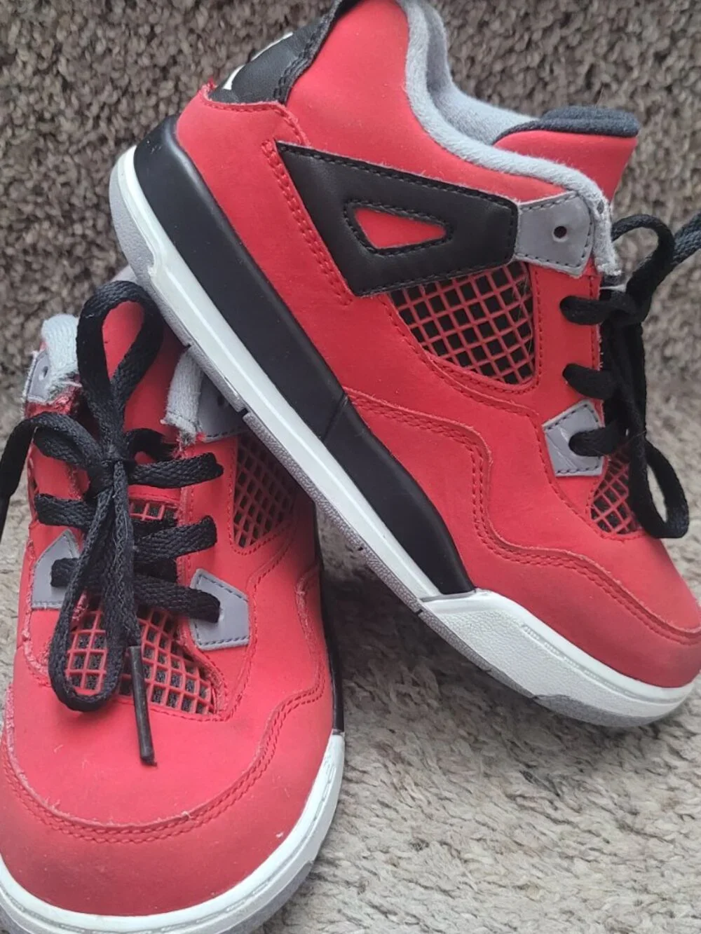 Jordan 4 Toro Bravo